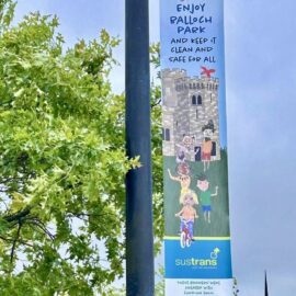 Banner installed on a lamp post